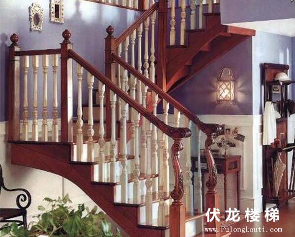 三亚实木楼梯