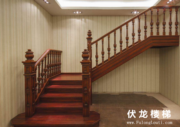 安装设计实木楼梯时应该注意几点