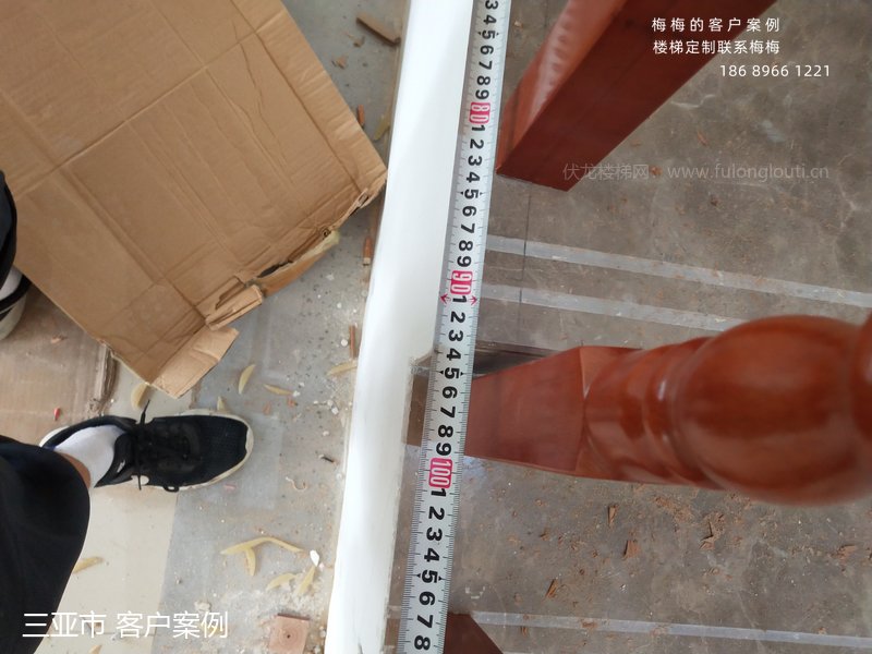 实木扶手,圆小柱,三亚,楼梯扶手,海南楼梯