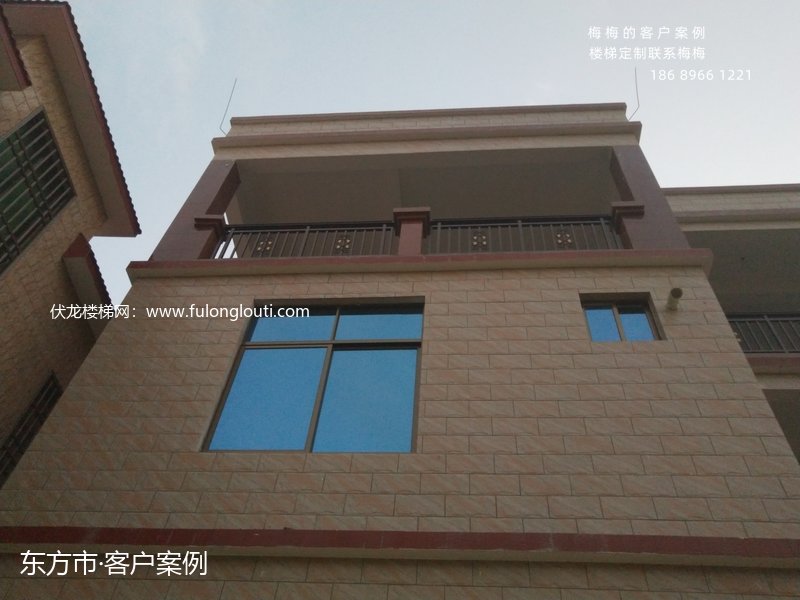 东方市铝合金护栏安装完工实拍-别墅庭院护栏案例