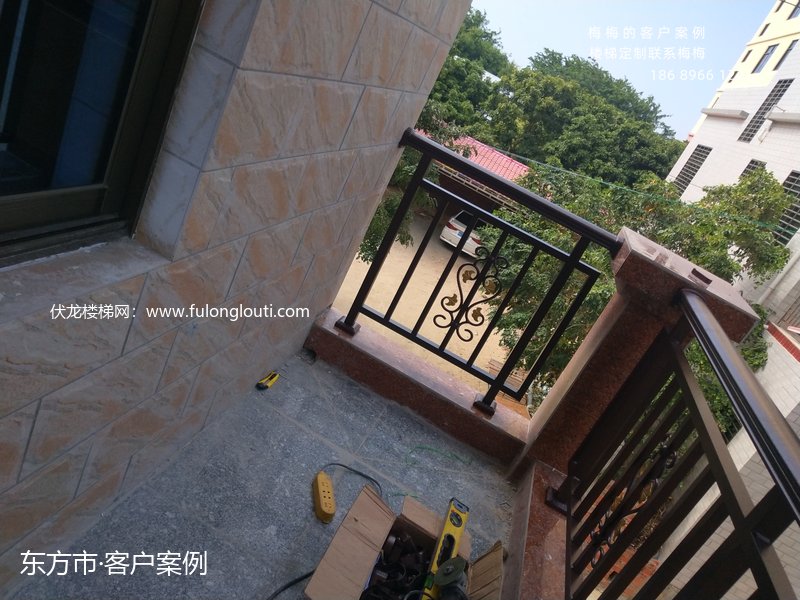 东方,铝艺护栏,铝合金护栏,别墅护栏,海南案例