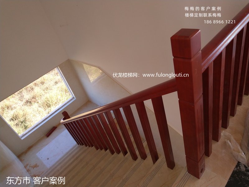 实木楼梯扶手安装-东方市欧式小柱款完工效果