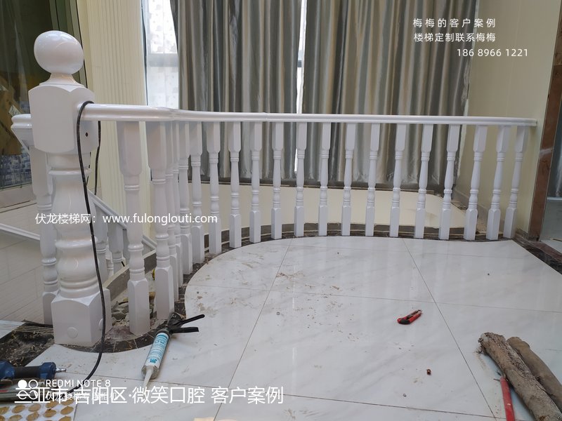 三亚吉阳区微笑口腔弧形楼梯扶手安装完工案例