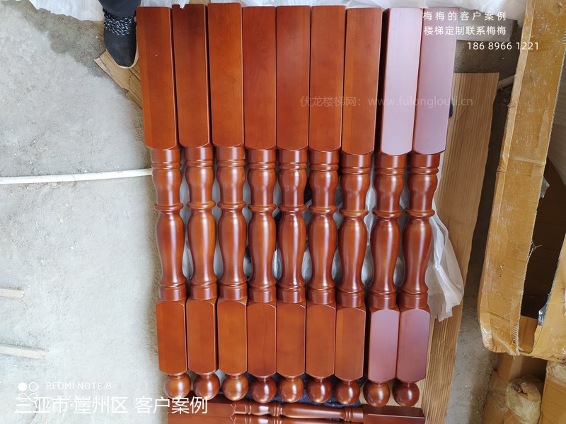 实木扶手,圆小柱,三亚崖州,楼梯扶手,海南楼梯