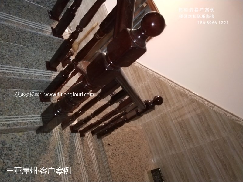 三亚崖州菠萝格楼梯扶手实景