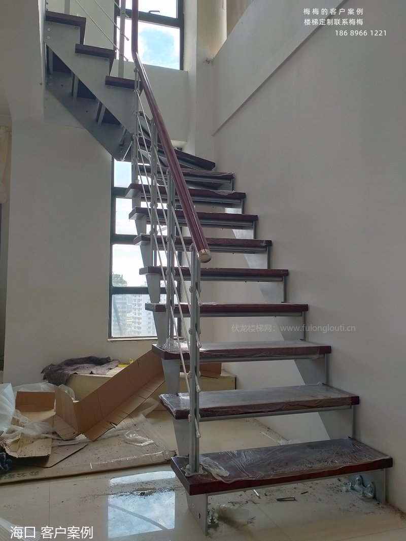 海南海口钢木楼梯实拍-自建房案例
