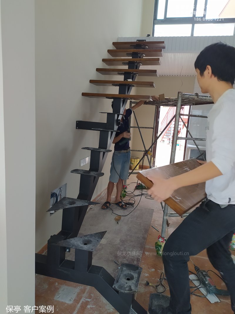 钢木楼梯,钢木楼梯扶手,保亭,海南楼梯