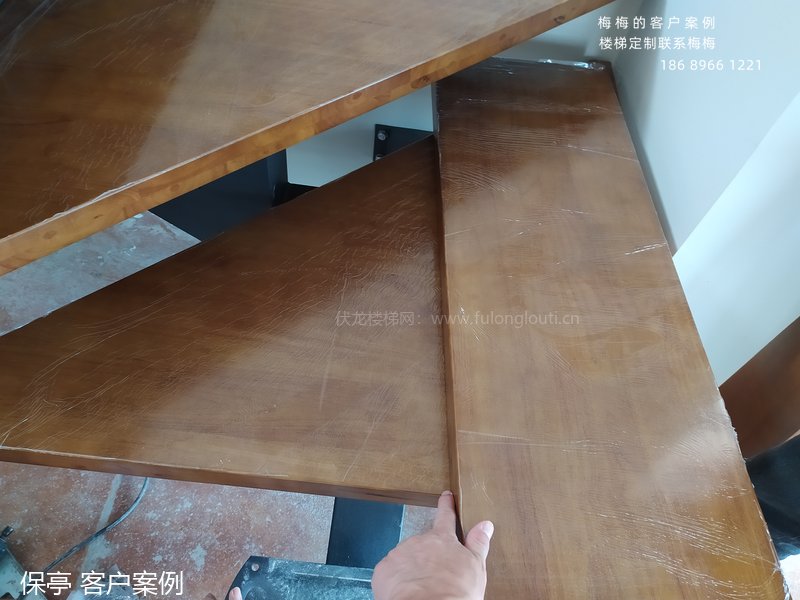 钢木楼梯,钢木楼梯扶手,保亭,海南楼梯