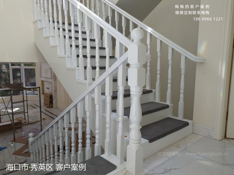 海口秀英实木楼梯扶手完工案例-自建房安装实拍