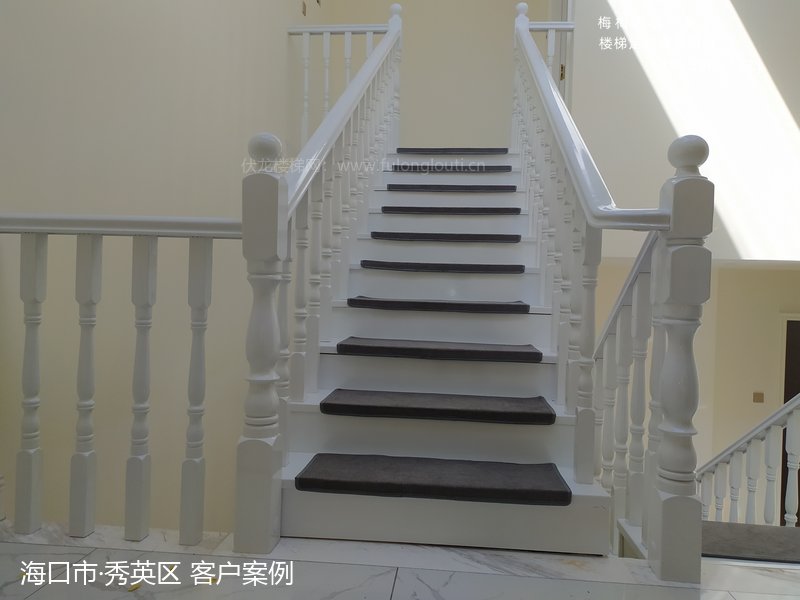 实木扶手,圆小柱,海口秀英,楼梯扶手,海南楼梯