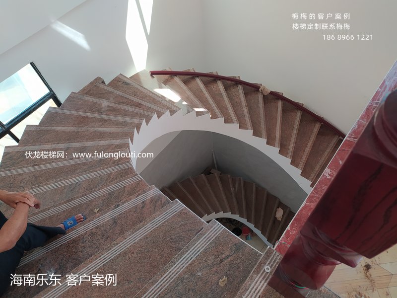 乐东,弧形楼梯,实木扶手,楼梯案例,海南