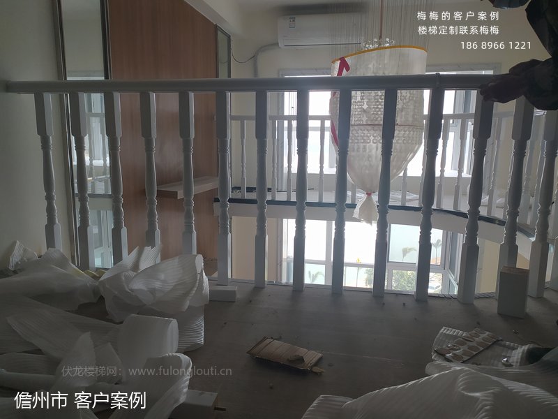 实木扶手,圆小柱,儋州,楼梯扶手,海南楼梯