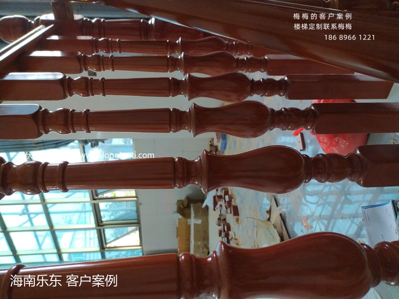 乐东,大肚柱,实木扶手,楼梯案例,海南案例